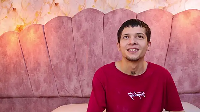 Snapshot of kendalltaylorr chatting on 26, 10, 2025 kendalltaylorr online show from 26, 10, 2025