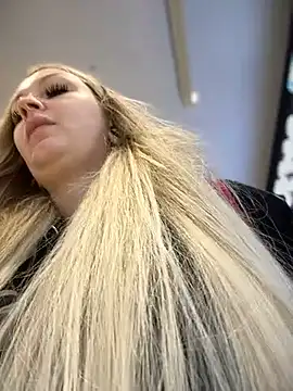 Snapshot of Teya_moon_ chatting on 2, 12, 2024 Teya moon online show from 2, 12, 2024