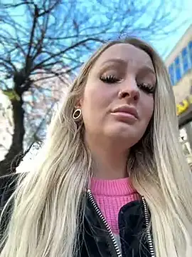 Snapshot of Teya_moon_ chatting on 3, 12, 2024 Teya moon online show from 3, 12, 2024