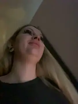 Snapshot of Teya_moon_ chatting on 7, 12, 2024 Teya moon online show from 7, 12, 2024