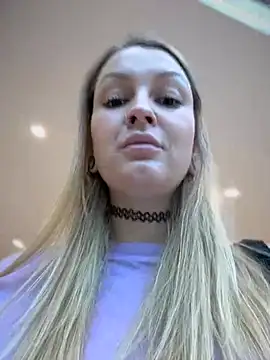 Snapshot of Teya_moon_ chatting on 25, 12, 2024 Teya moon online show from 25, 12, 2024