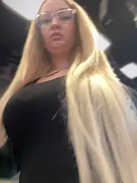 Snapshot of Teya_moon_ chatting on 13, 1, 2025 Teya moon online show from 13, 1, 2025