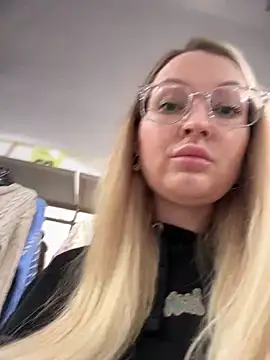 Snapshot of Teya_moon_ chatting on 21, 1, 2025 Teya moon online show from 21, 1, 2025