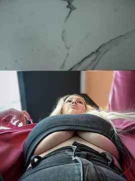 Snapshot of Teya_moon_ chatting on 27, 1, 2025 Teya moon online show from 27, 1, 2025