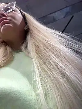 Snapshot of Teya_moon_ chatting on 13, 2, 2025 Teya moon online show from 13, 2, 2025