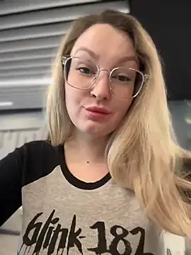 Snapshot of Teya_moon_ chatting on 20, 2, 2025 Teya moon online show from 20, 2, 2025