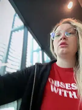 Snapshot of Teya_moon_ chatting on 26, 2, 2025 Teya moon online show from 26, 2, 2025