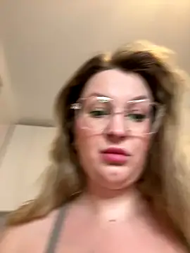 Snapshot of Teya_moon_ chatting on 19, 9, 2025 Teya moon online show from 19, 9, 2025