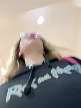 Snapshot of Teya_moon_ chatting on 14, 10, 2025 Teya moon online show from 14, 10, 2025