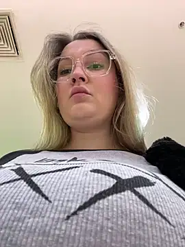 Snapshot of Teya_moon_ chatting on 22, 2, 2026 Teya moon online show from 22, 2, 2026