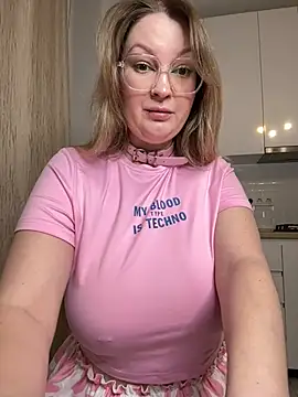 Snapshot of Teya_moon_ chatting on 23, 2, 2026 Teya moon online show from 23, 2, 2026