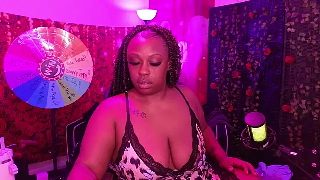 Snapshot of cheriserozequeen chatting on 2, 5, 2026 cheriserozequeen online show from 2, 5, 2026