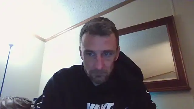 Snapshot of HungStud4You chatting on 2, 2, 2025 HungStud4You online show from 2, 2, 2025