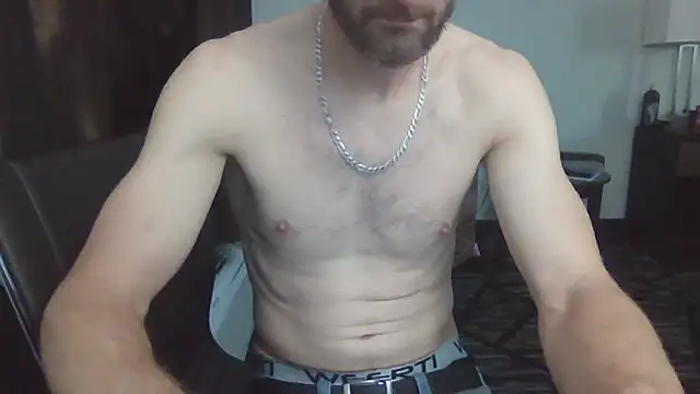 Snapshot of HungStud4You chatting on 16, 10, 2025 HungStud4You online show from 16, 10, 2025