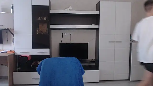 angryzan online show from 15, 1, 2025