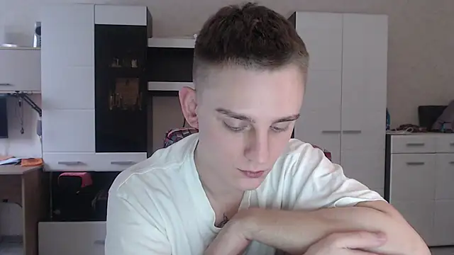 angryzan online show from 15, 1, 2025