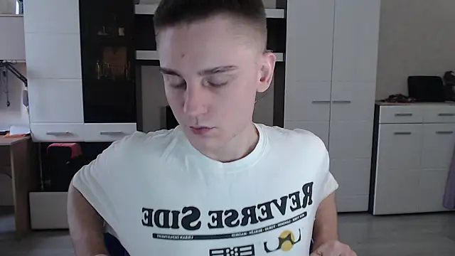 angryzan online show from 20, 1, 2025