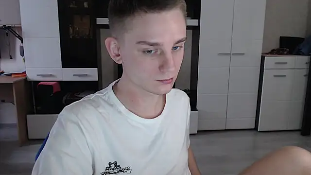 angryzan online show from 28, 1, 2025