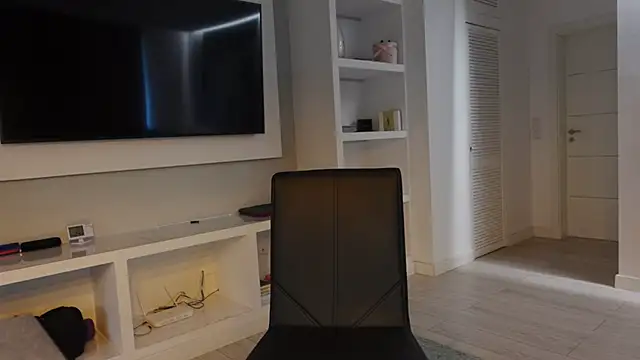 Snapshot of carla_italian chatting on 12, 9, 2025 carla italian online show from 12, 9, 2025