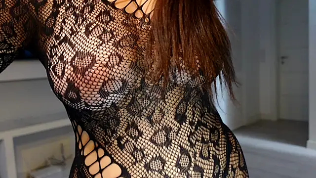 Snapshot of carla_italian chatting on 24, 11, 2025 carla italian online show from 24, 11, 2025