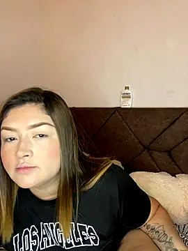 Snapshot of Sofia_Queen17 chatting on 14, 9, 2025 Sofia Queen17 online show from 14, 9, 2025