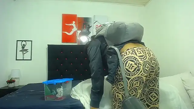 hairy pussywet online show from 15, 1, 2025