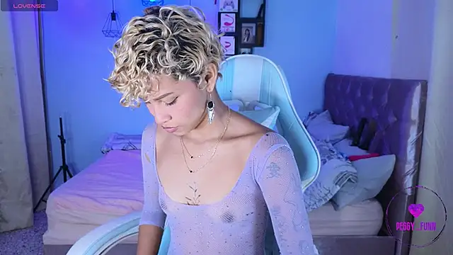 Peggy Funn online show from 8, 1, 2025