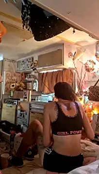 whitetrashdirtyslut online show from 5, 8, 2026