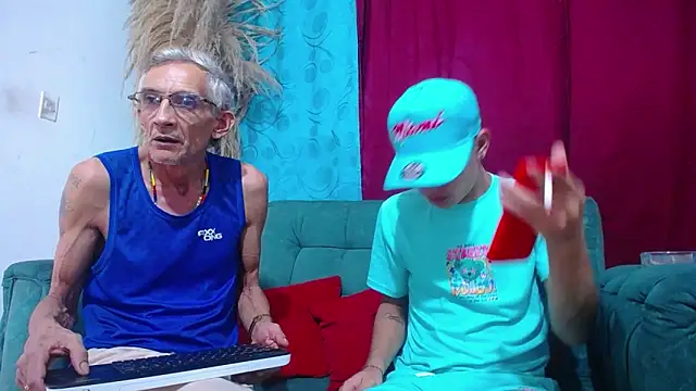 Leon hot X online show from 8, 1, 2025