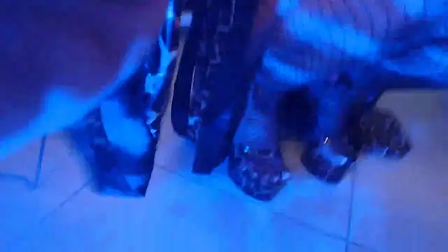 LaraReinaDelSol online show from 22, 2, 2025