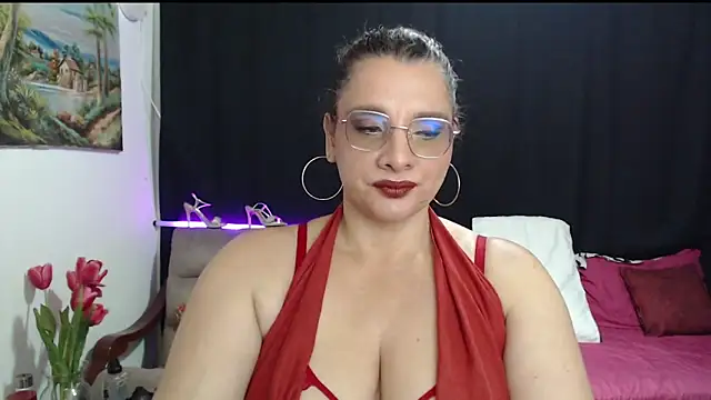 Snapshot of Aleja_Gonzales chatting on 16, 6, 2026 Aleja Gonzales online show from 16, 6, 2026