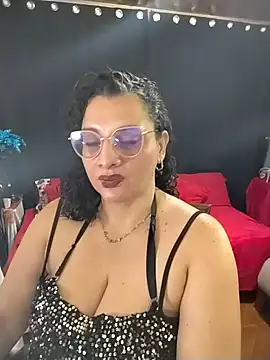 Snapshot of Aleja_Gonzales chatting on 18, 7, 2026 Aleja Gonzales online show from 18, 7, 2026