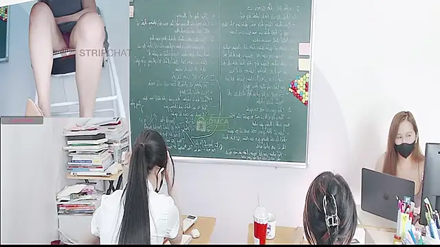 Snapshot of _Math_ chatting on 29, 10, 2025 Math online show from 29, 10, 2025