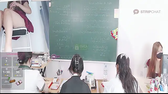 Snapshot of _Math_ chatting on 5, 11, 2025 Math online show from 5, 11, 2025