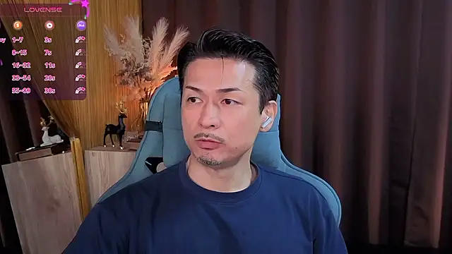 Snapshot of HARU-outdoor-x chatting on 15, 10, 2025 HARU-outdoor-x online show from 15, 10, 2025