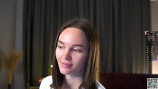 Snapshot of AnneKlint chatting on 4, 1, 2025 AnneKlint online show from 4, 1, 2025