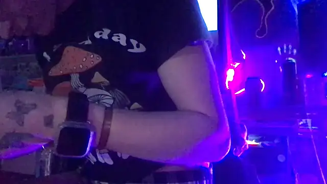 Snapshot of watermellonpussy chatting on 25, 12, 2024 watermellonpussy online show from 25, 12, 2024