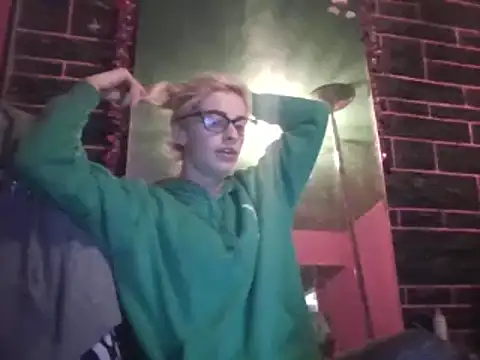 Snapshot of watermellonpussy chatting on 5, 2, 2025 watermellonpussy online show from 5, 2, 2025