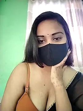 Snapshot of SimaRoy- chatting on 3, 5, 2026 SimaRoy- online show from 3, 5, 2026