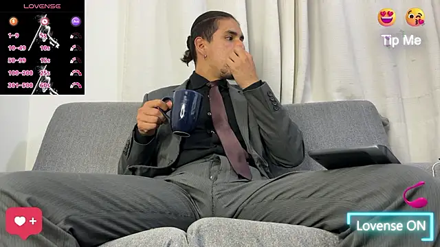 Snapshot of Tom_blunt96 chatting on 25, 2, 2026 Tom blunt96 online show from 25, 2, 2026