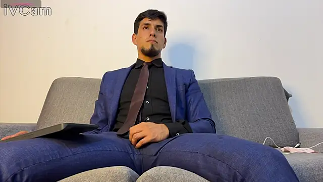 Tom blunt96 online show from 14, 4, 2026