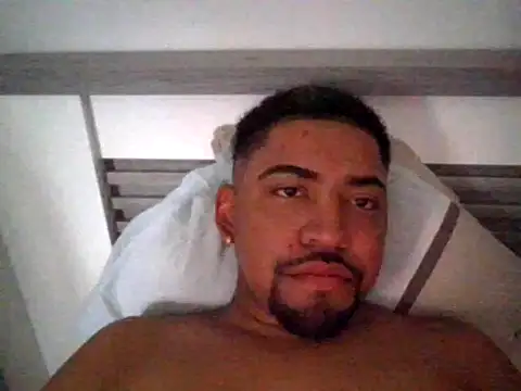 Snapshot of bigpene09 chatting on 31, 7, 2026 bigpene09 online show from 31, 7, 2026