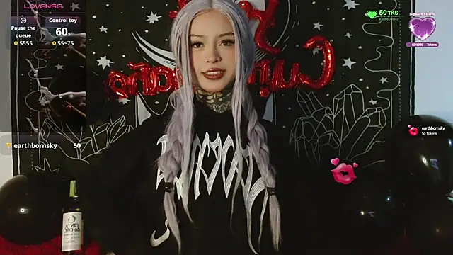 Snapshot of Isabella__dark chatting on 14, 10, 2025 Isabella dark online show from 14, 10, 2025