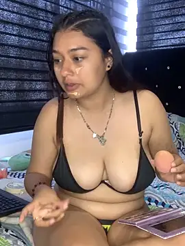 Kittyy Hott  online show from 21, 2, 2025