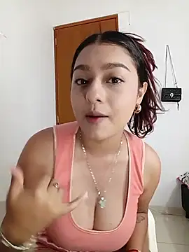 Snapshot of Kittyy_Hott_ chatting on 22, 12, 2025 Kittyy Hott online show from 22, 12, 2025