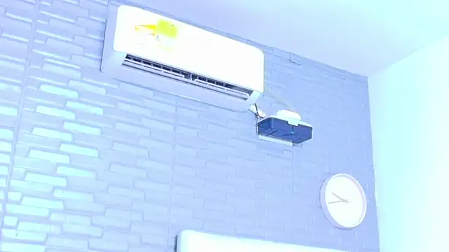 Snapshot of ebonny_suggarmommy1 chatting on 19, 6, 2026 ebonny suggarmommy1 online show from 19, 6, 2026
