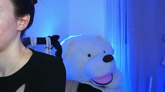 ivyleague  online show from 20, 3, 2026