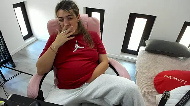 Dyana Kaylinn online show from 20, 4, 2026