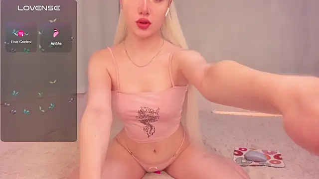 Mila Sweeet online show from 10, 9, 2025