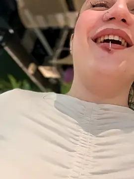 Snapshot of JessiMur chatting on 25, 9, 2025 JessiMur online show from 25, 9, 2025